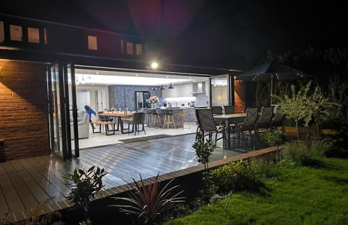 Homely 6 bed Cottage 30 mins to Heathrow, London, Legoland, Windsor Castle - Photo 28