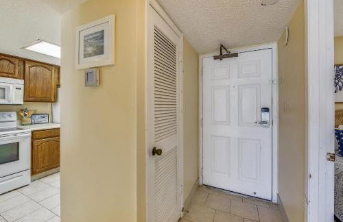 Commodore Resort #704 by Book That Condo - Foto 124