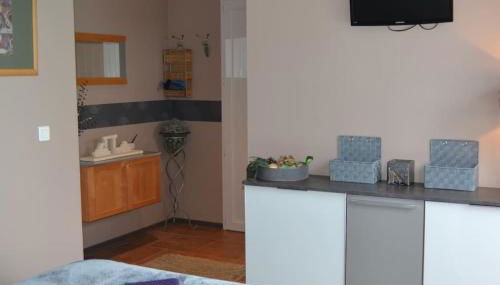 "POUR VOUS" studio dans villa avec piscine - Foto 3