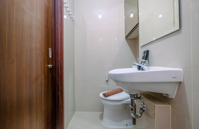 Warm And Minimalist Studio Room Transpark Cibubur Apartment - Foto 10