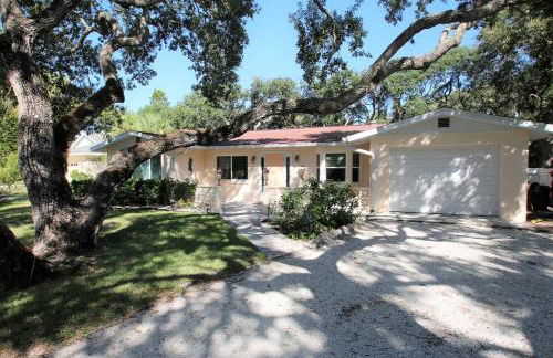 Tropical Beach House- 100 Steps to the Gulf! - Foto 2