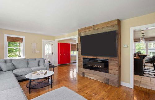 Spacious Home Hot Tub 2 Living Rooms Pets OK - Foto 22