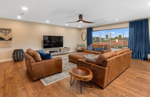 Designer 4 BR La Mesa Home w/ Yard and BBQ - Foto 6