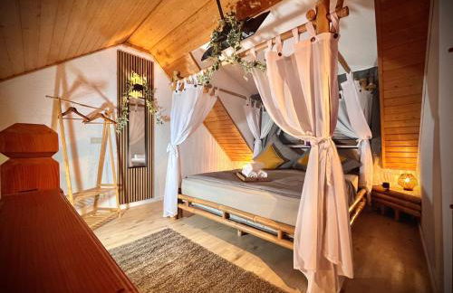 Stay by Home Deluxe Apartment WiFi-PS4-TV-Loft-Bath-Kitchen - Foto 3