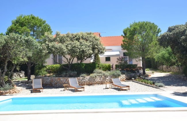 Holiday House in a Quiet Area Near the Sea, Private Garden, Terrace and BBQ - Foto 12