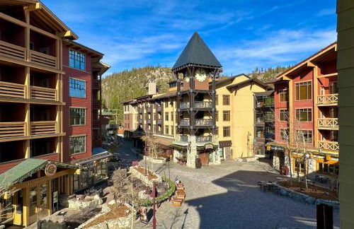 Quiet, Updated, Corner Condo in the Village! Parking, Pool & Spa - Foto 15