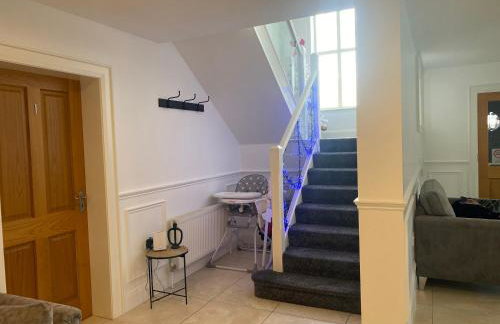 Rostrevor Valley 6-Br Sleeps 20 w Hot Tub & View - Photo 16