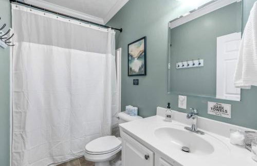 DockTales - Panoramic Views & Private Dock - Foto 44