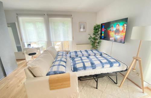 Stilvolles Apartment mit Balkon, Küche & Parkplatz - Waldstetten Zentrum - Foto 20