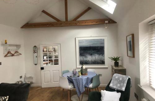 The studio spring house - Photo 5