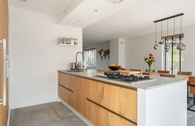 Tasteful Holiday Home in Middelburg With Garden - Photo 6