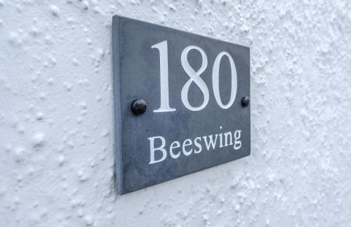 Beeswing, a Victorian Gem in Biggar - Photo 2