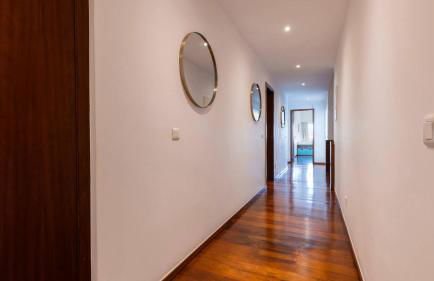 Estoril Oceanview Villa - Photo 11