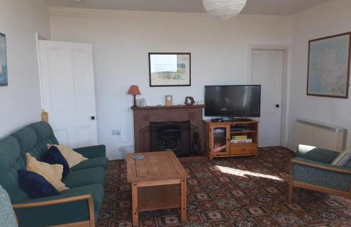 Garreglwyd - relaxed, rural, holiday house with outstanding sea views - Foto 6