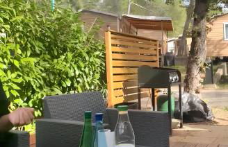 Bungalow confortable à Nans-les-Pins avec piscine partagée - Photo 7