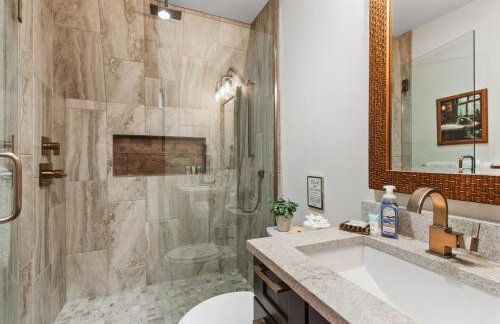 Cabin Masterpiece on Private Lake 3 bedroom - Foto 13