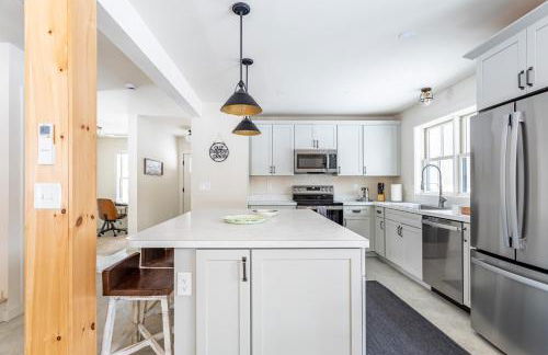 Lakefront Cabin with Private Dock Kenoza Den - Foto 39