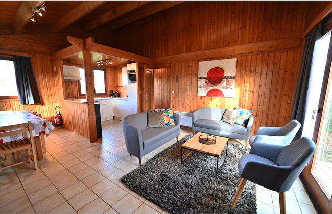 Holiday Home in Somme-leuze With Private Garden - Foto 9