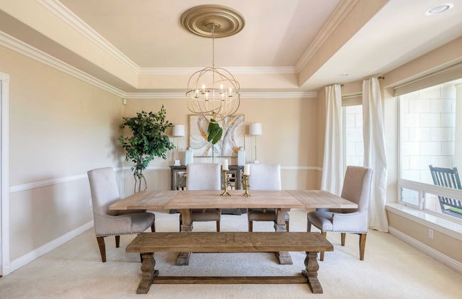 Grand Contento by Avantstay Extraordinary Estate w/ Pool & Movie Room - Photo 30