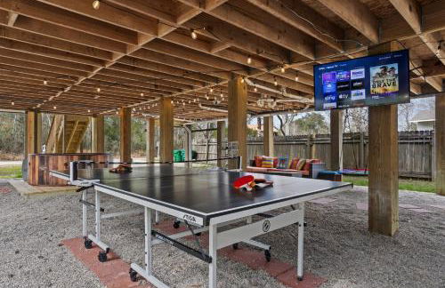 Waterfront Home with Pool, Hot Tub and Game Area - Foto 3