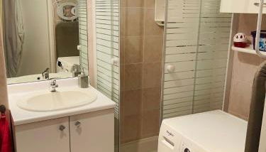 T1 idéal 4 pers piscine & garage sécurisé et calme - Foto 2