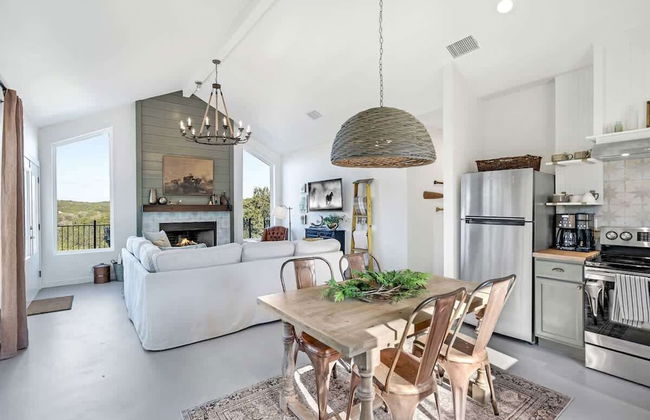 Gorgeous Home With Hot Tub 5min From the River - Foto 23