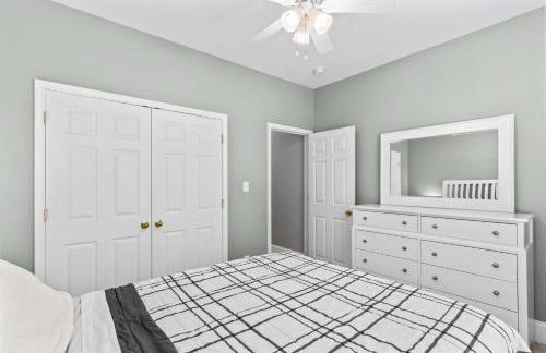 Castaway Cove -Lake Norman Waterfront Home with Private Dock - Foto 23