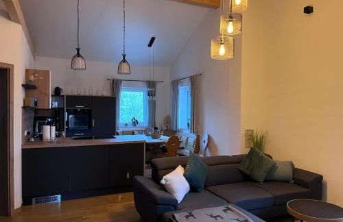 Neue moderne Ferienwohnung mit Infrarot Sauna und großen Garten - Foto 49
