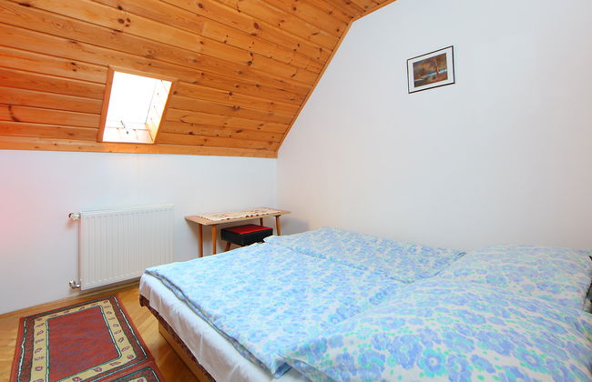 6 bedroom House in Balatonszárszó with garden and terrace - Photo 14