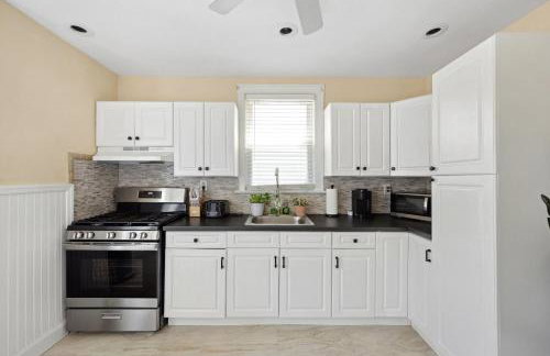 Spacious & Stylish 2BR Apartment Near Manhattan - Foto 5