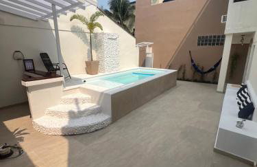 Casa com piscina, churrasqueira e terraço com vista pro mar! - Foto 4