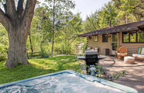 Million Dollar Creekside Treehouse Hottub Rafting Hiking Fishing and Mins to Glenwood and Hotsprings - Foto 8