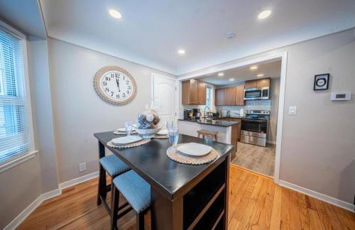 Newly Renovated Townhouse on a Tranquil Street - Foto 13