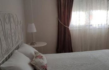 Vintage Garden House - Photo 30