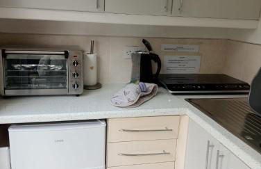 Private Couples hideaway with hot tub - Photo 25