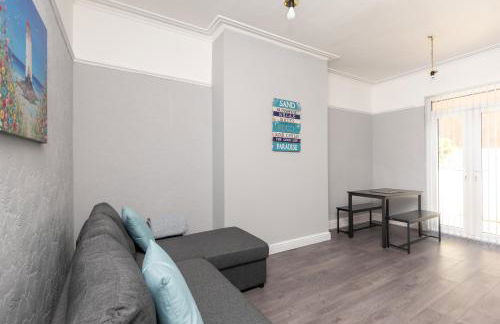 3-Bed Coastal Retreat - Foto 13