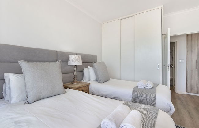 Portico 704 - Photo 12