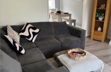 Beautiful holiday home South Beach Blyth 3 minute walk to the beach - Foto 1