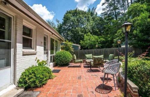 Classy utopian escape near Emory - Foto 25