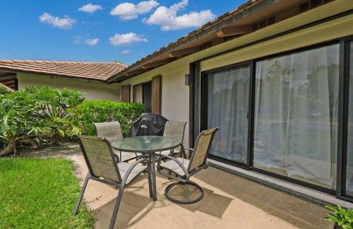 PGA National Getaway Cozy Club Cottage - Foto 40