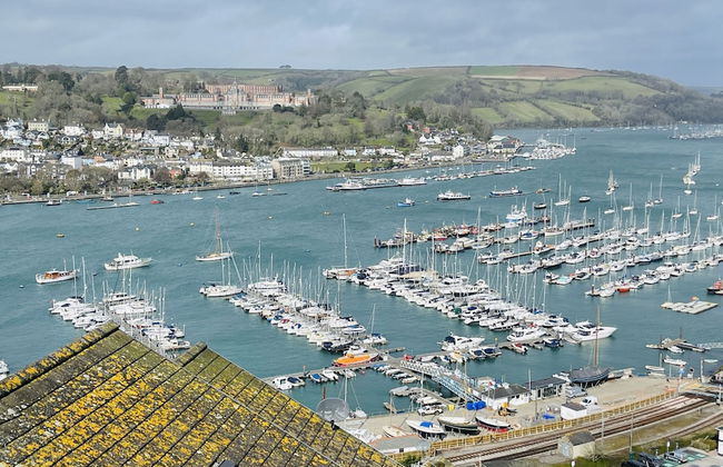 Two Guns in Kingswear - Foto 53