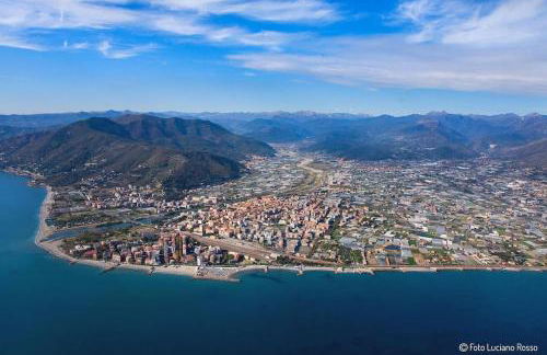 Ampio appartamento per 9 persone a pochi passi dal mare - Foto 13