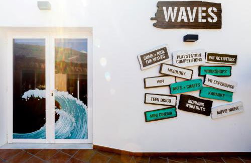 Ramada Hotel & Suites by Wyndham Costa del Sol - Photo 38