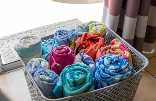 #463-Fabulous 4 bed villa with south facing private pool and spa overlooking water - Foto 20