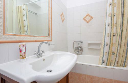 Irida Holiday Home - Foto 22