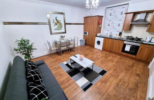 *6B7R* Setup for your most relaxed & amazing stay + Free Parking + Free Fast WiFi* - Foto 12