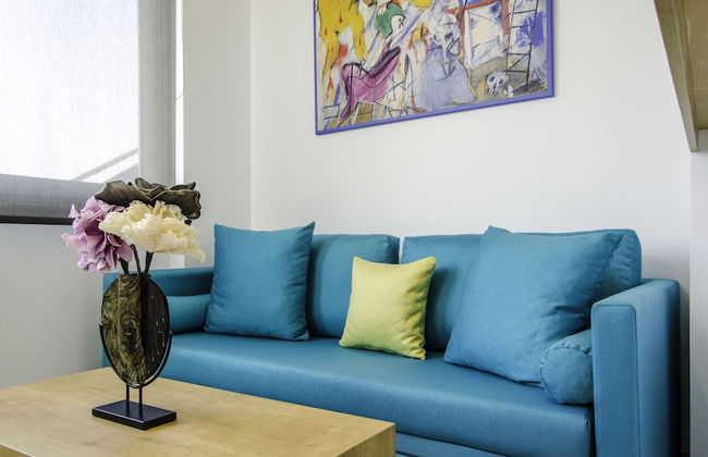 Talos Luxury Suites - Photo 2