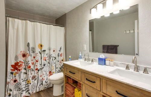 3 Acre Retreat with Fire Pit, Pickleball and Gazebo - Foto 29