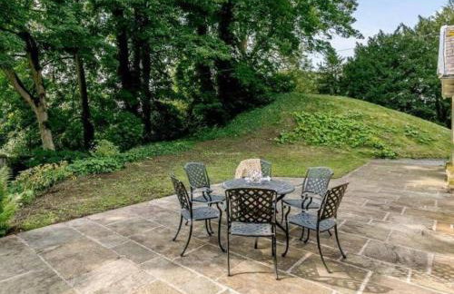 North Lodge - 17th Century Gate Cottage at Hassop Hall - Photo 9