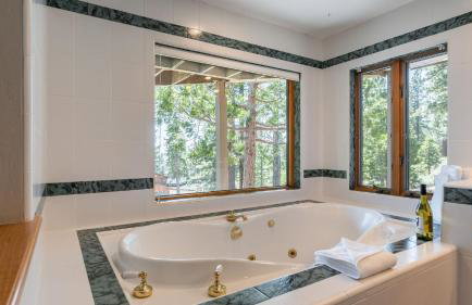 Crystal View by AvantStay Al Fresco Dining w View of Lake Tahoe Crystal Bay - Foto 22